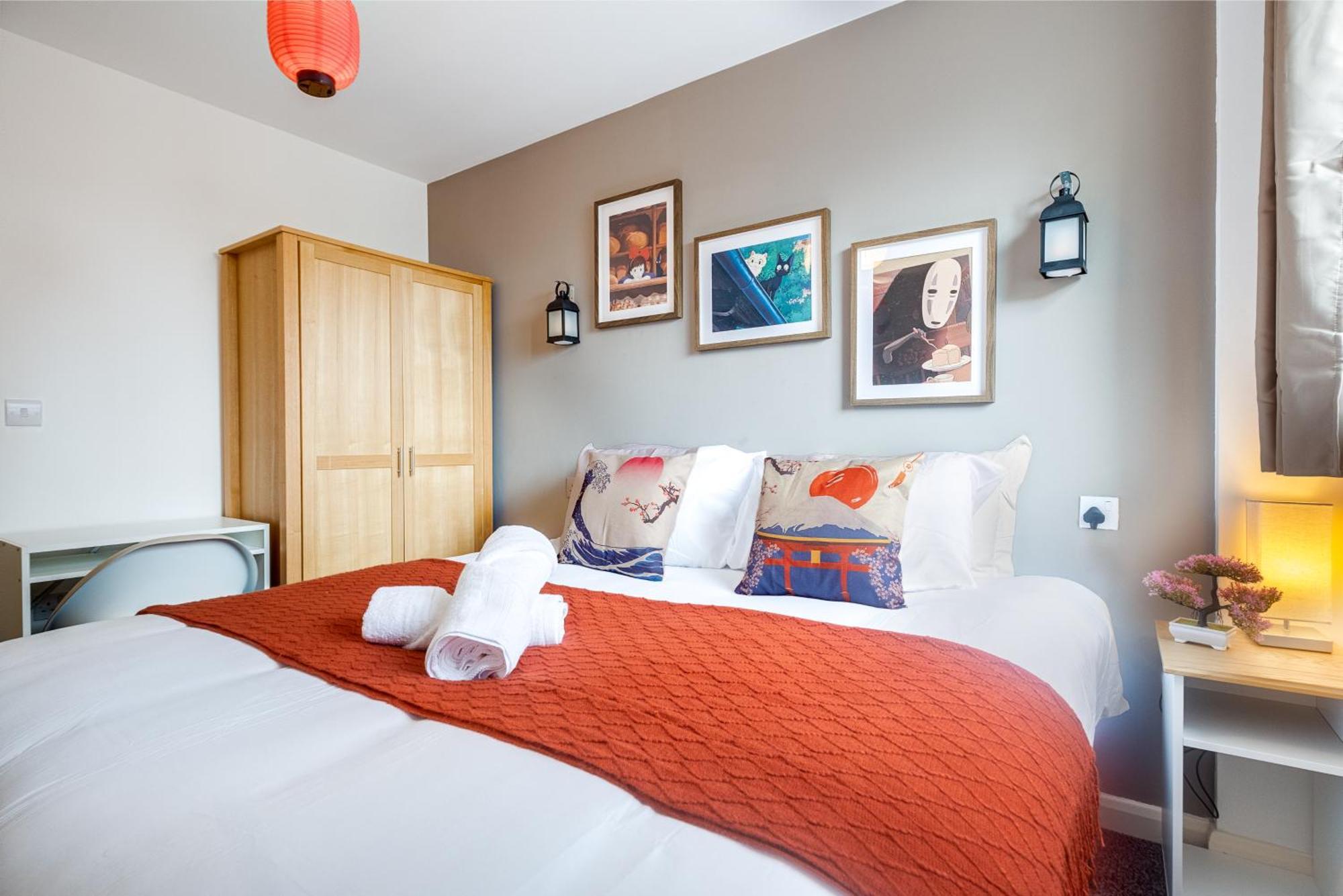 Chinese - Sleeps/8 + Free Parking + Games + Netflix- Coffee Machine